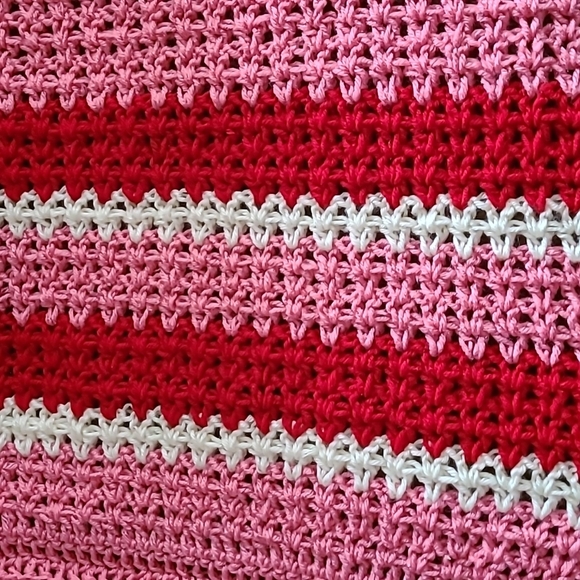 Blanket Handmade crochet pink with a gift - Picture 2 of 5